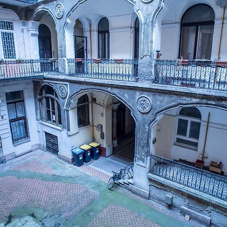 Garden Trees Apartment بودابست المظهر الخارجي الصورة