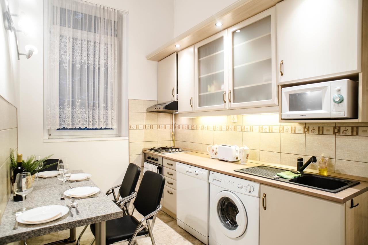 Garden Trees Apartment بودابست المظهر الخارجي الصورة