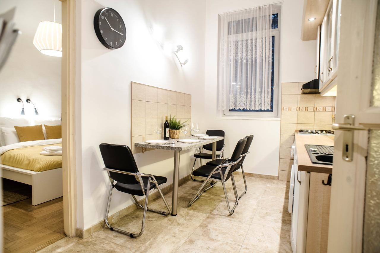 Garden Trees Apartment بودابست المظهر الخارجي الصورة