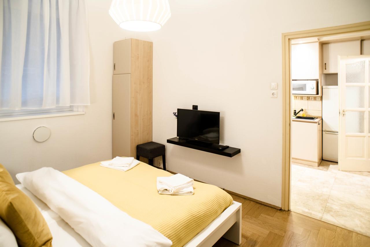 Garden Trees Apartment بودابست المظهر الخارجي الصورة